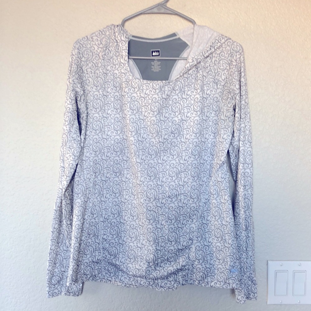 REI hooded drifit long sleeve